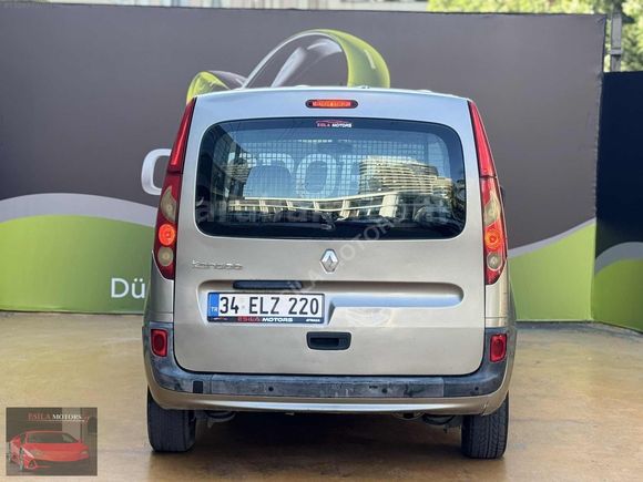 ESİLA MOTORS'DAN 2011 MODEL KANGOO MULTİX 1.5 DCI 0,99 KREDİİİİİ