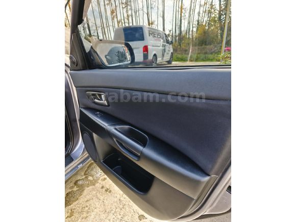 Değişensiz Mazda 3 1.6 Dynamic 2004 Model