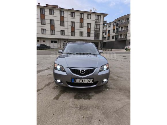 Değişensiz Mazda 3 1.6 Dynamic 2004 Model