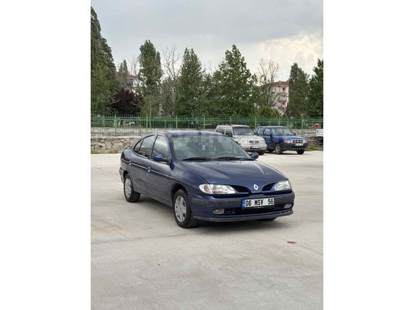 Galeriden Renault Megane 1.6 RNA 1999 Model Ankara