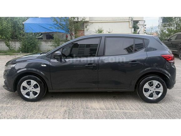 2023 HATASIZ BOYASIZ HASAR KAYITSIZ 49 BİNDE OTOMATİK VİTES