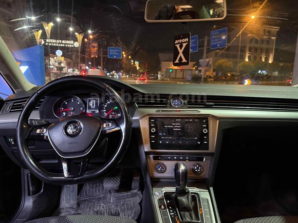 Sahibinden Volkswagen Passat 2.0 TDi BlueMotion Comfortline 2017 Model  260.000 km Siyah