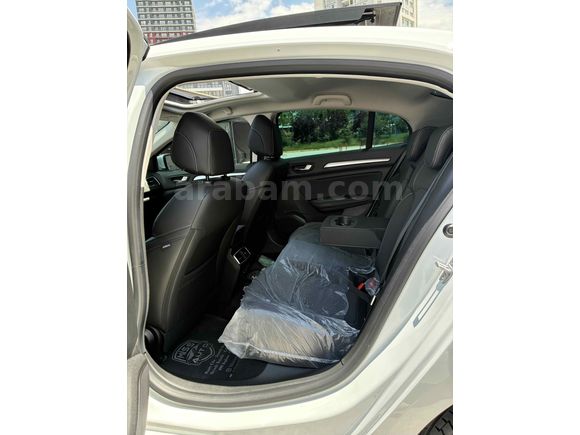 Sahibinden Renault Megane 1.3 TCe Icon 2025 Model 