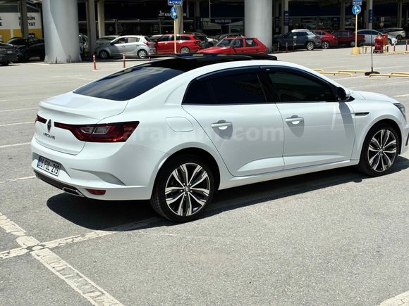 Sahibinden Renault Megane 1.3 TCe Icon 2025 Model 