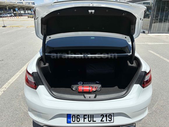 Sahibinden Renault Megane 1.3 TCe Icon 2025 Model 