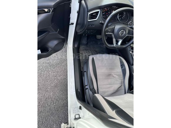 Nissan Qashqai 1.5 dCi Sky Pack