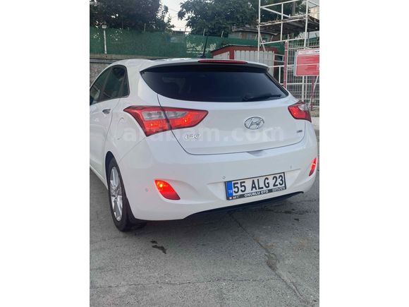 MEMURDAN HYUNDAİ İ30 2014 ELİTE 