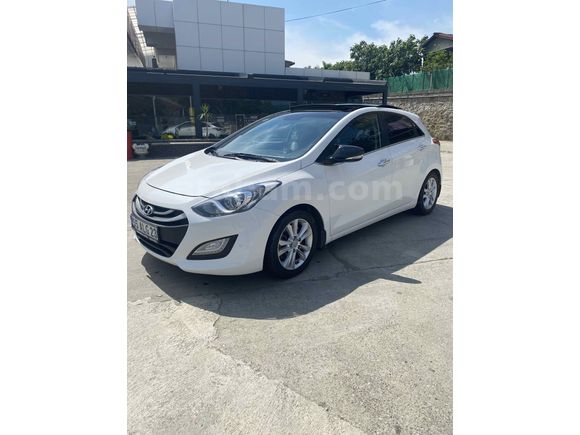 MEMURDAN ACİL MASRAFSIZ HYUNDAİ İ30 2014 ELİTE 