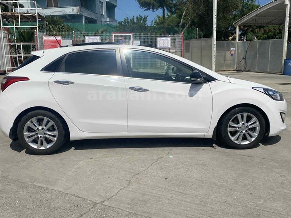 MEMURDAN ACİL MASRAFSIZ HYUNDAİ İ30 2014 ELİTE 