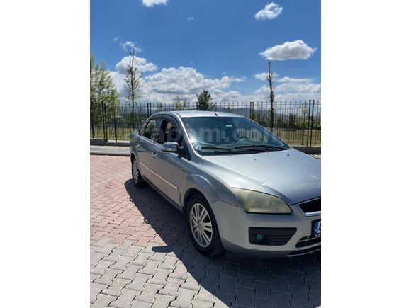 Sahibinden Ford Focus 1.6 TDCi Ghia 2005 Model