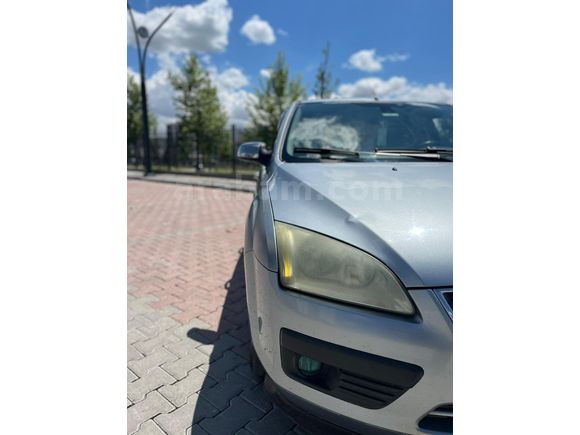 Sahibinden Ford Focus 1.6 TDCi Ghia 2005 Model