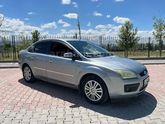 Sahibinden Ford Focus 1.6 TDCi Ghia 2005 Model