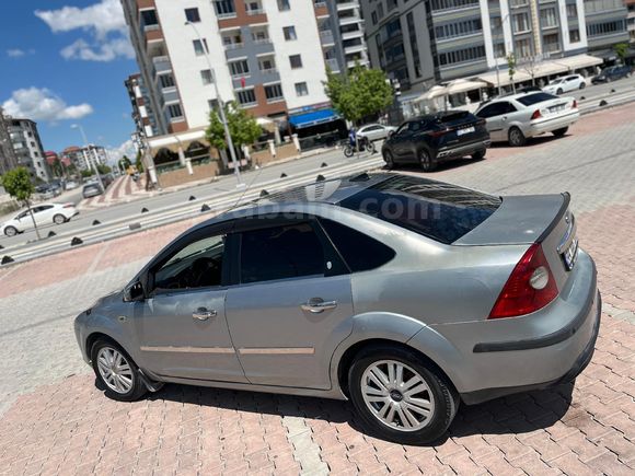 Sahibinden Ford Focus 1.6 TDCi Ghia 2005 Model