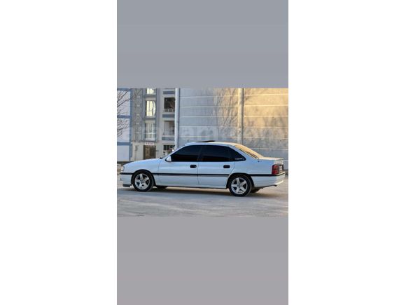 Galeriden Opel Vectra 1.8 GL 1992 Model Kahramanmaraş