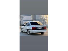 Galeriden Opel Vectra 1.8 GL 1992 Model Kahramanmaraş