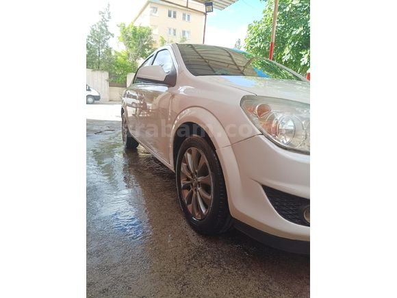 Opel Astra 1.6 Enjoy 111 Yıl 2012 Model  76 Bin Km