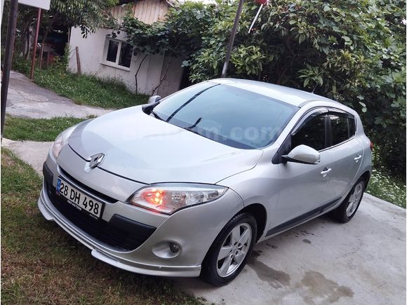 Megane 1.5 DCI HATASIZ (2012)