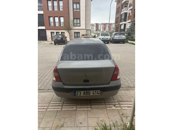Sahibinden Renault Clio 1.4 Dynamique 2004 Model  202.000 km Bej