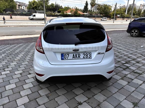 2017 ÇIKIŞLI SERVİS BAKIMLI ÇOK TEMİZ