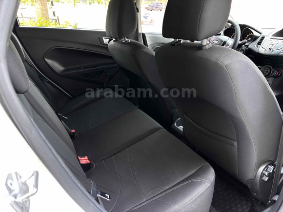 2017 ÇIKIŞLI SERVİS BAKIMLI ÇOK TEMİZ