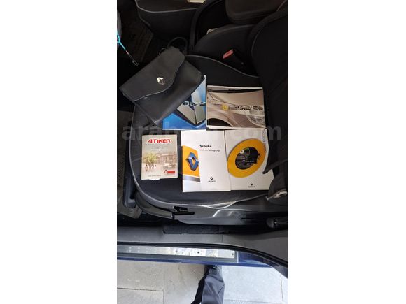 Sahibinden Renault Scenic 1.6 Dynamique 2005 Model  249.000 km Lacivert