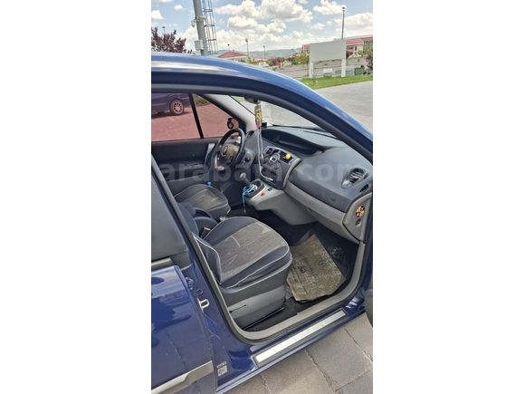 Sahibinden Renault Scenic 1.6 Dynamique 2005 Model  249.000 km Lacivert