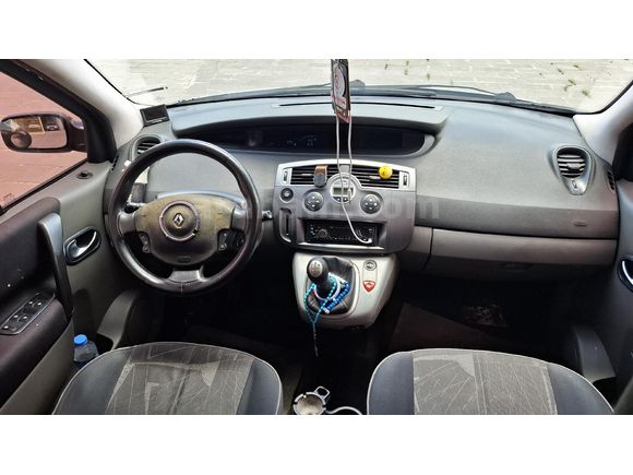 Sahibinden Renault Scenic 1.6 Dynamique 2005 Model  249.000 km Lacivert