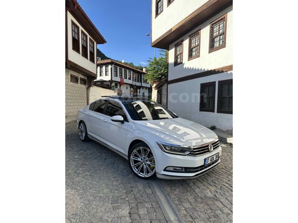 PASSAT B8  CAM TAVANLI