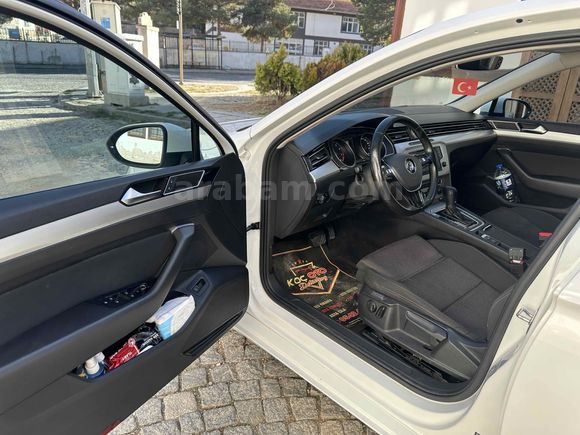 PASSAT B8  CAM TAVANLI