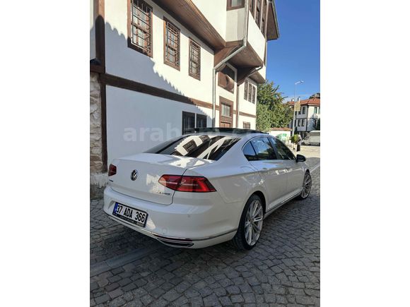 PASSAT B8  CAM TAVANLI