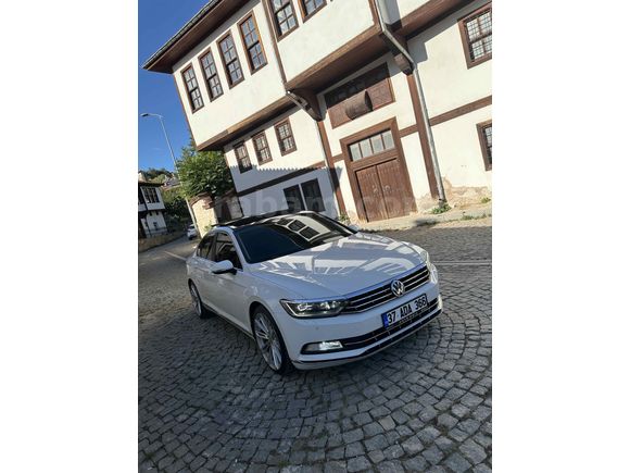 PASSAT B8  CAM TAVANLI