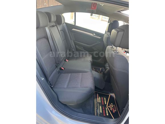 PASSAT B8  CAM TAVANLI