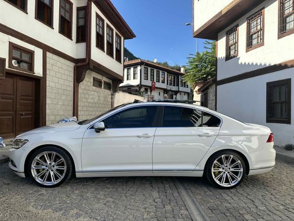 PASSAT B8  CAM TAVANLI
