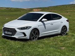Sahibinden Hyundai Elantra 1.6 D-CVVT Style 2017 Model 