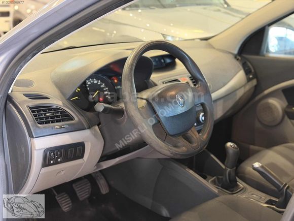 2011 MODEL 1,5 DİZEL MEGANE