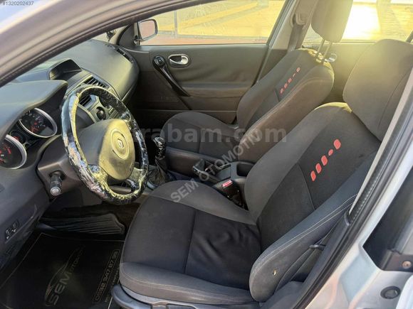 SEM OTOMOTİV'DEN DEĞİŞENSİZ MEGANE!!