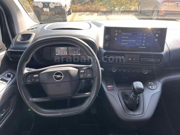 SAHİBİNDEN HATASIZ BOYASIZ 2025 MODEL FATURALI OPEL COMBO