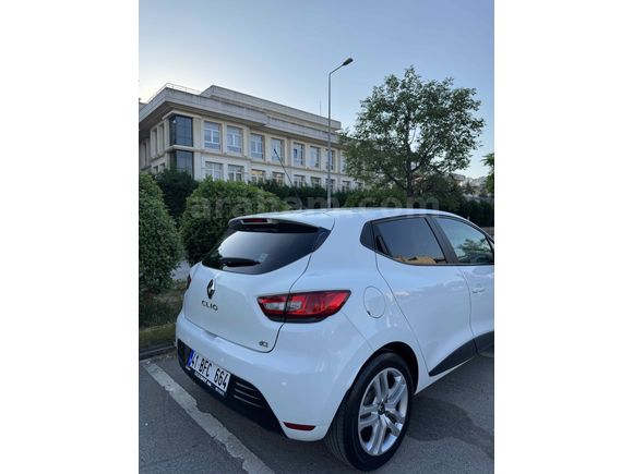 2018 MODEL 1.5 DCİ TEK PARÇA BOYALI CLİO 
