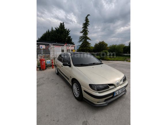 Sahibinden Renault Megane 1.9 DTi RTE 1999 Model  292.000 km Diğer
