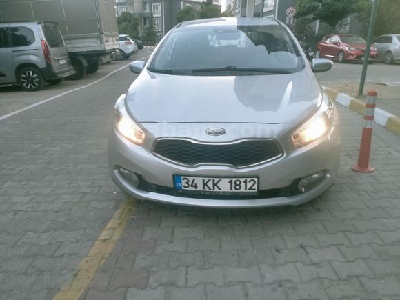 Sahibinden Kia Ceed 1.6 CRDi Concept Plus 2013 Model