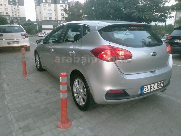 Sahibinden Kia Ceed 1.6 CRDi Concept Plus 2013 Model