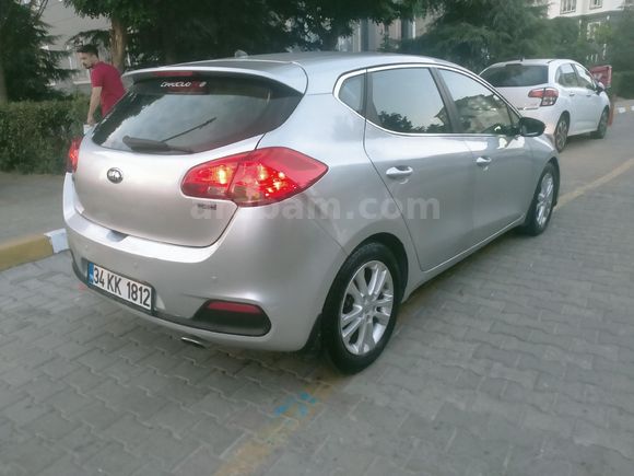 Sahibinden Kia Ceed 1.6 CRDi Concept Plus 2013 Model