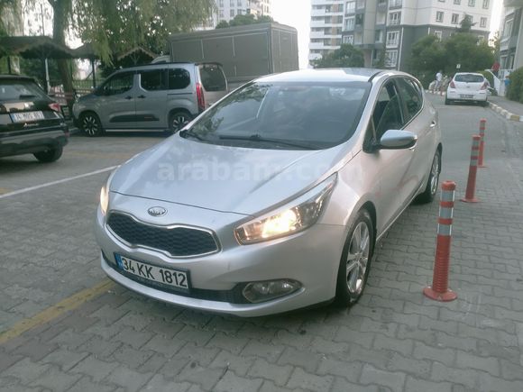 Sahibinden Kia Ceed 1.6 CRDi Concept Plus 2013 Model