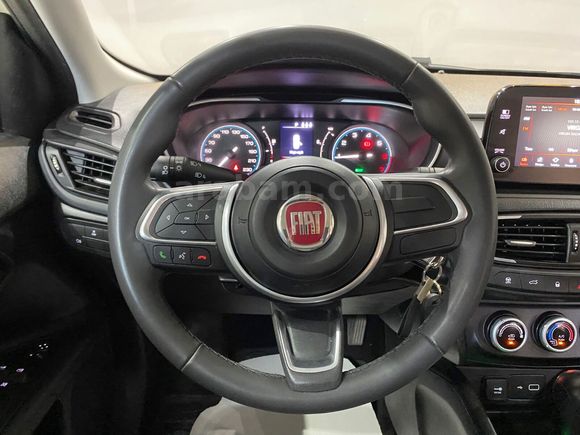 otomobil Fiat Egea 1.5 T4 Hibrit Easy