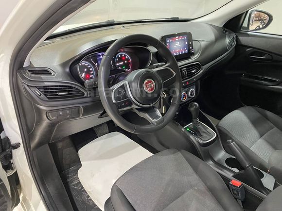 otomobil Fiat Egea 1.5 T4 Hibrit Easy