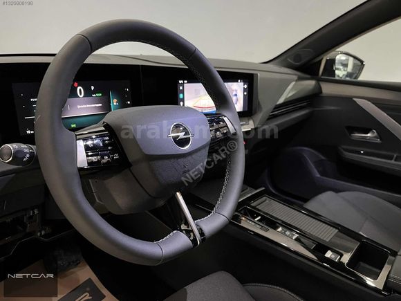 NETCAR'DAN BOYASIZ 2025 MODEL OPEL ASTRA-e GS