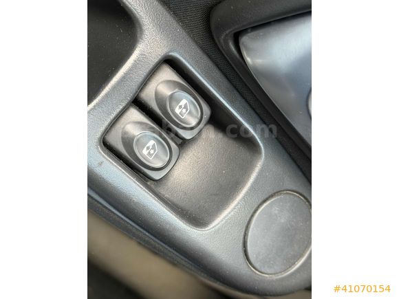 BARDAK AUTO'DAN RENUALT SYMBOL*1.5*DCİ*DEĞİŞENSİZ*KUSURSUZ*