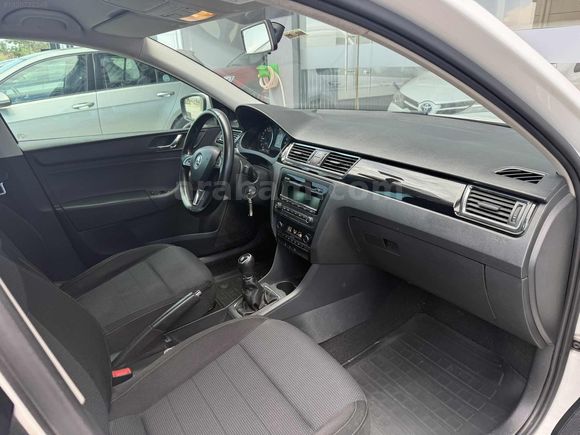 2015 SKODA RAPİD 1.6 CR TDI 185.000KM