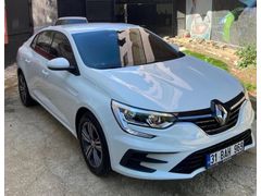 Sahibinden Renault Megane 1.3 TCe Touch 2025 Model  3.000 km Beyaz