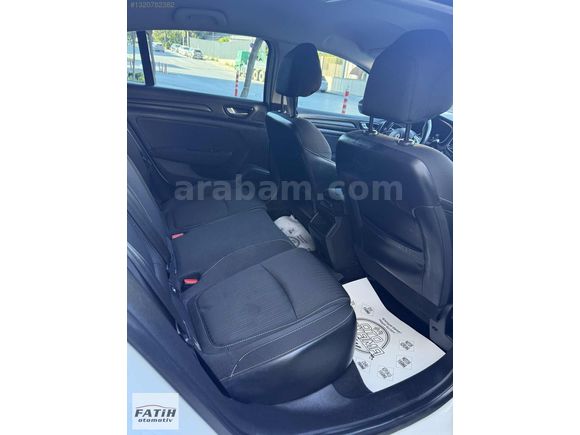 2020 MODEL RENOULT MEGANE 1.5 DCİ OTOMATİK TOUCH PAKET EMSALSİZ